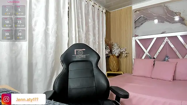 JENNA TAY1 online show from July 20, 2026, 7:05 pm