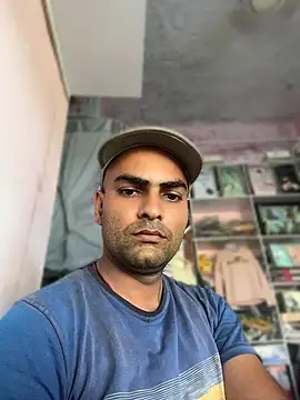 hardlysuck online show from July 2, 2026, 11:16 am