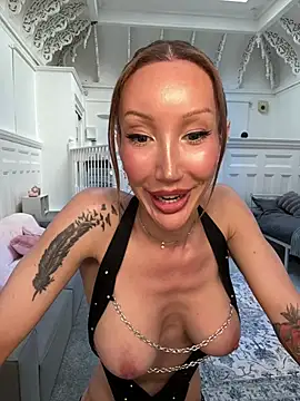 Allana29 online show from June 30, 2026, 7:37 pm