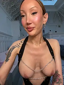 Allana29 online show from August 5, 2026, 7:17 pm