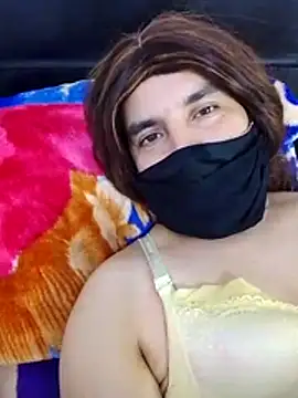 banouti28 online show from July 19, 2026, 8:56 pm