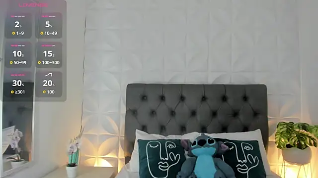 Snapshot of valeryn__rosse chatting on June 10, 2026, 5:50 am valeryn rosse online show from June 10, 2026, 5:50 am