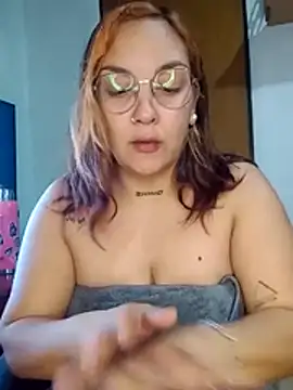 kuramaqueen online show from July 13, 2026, 1:30 am