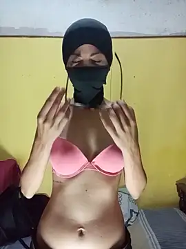 Lilijms97  online show from June 19, 2026, 3:44 am