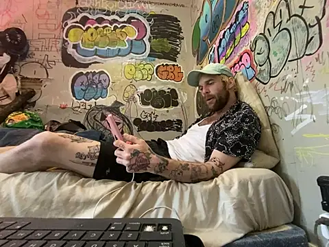 gothboiplzty online show from May 26, 2026, 3:08 pm