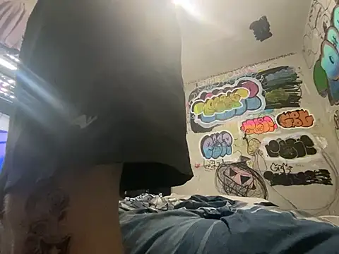 gothboiplzty online show from July 4, 2026, 5:41 pm