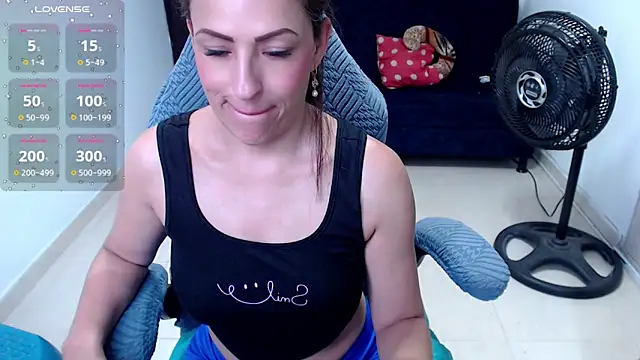 amelie rose   online show from July 1, 2026, 9:14 pm