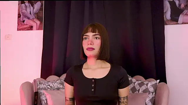 dakotacollins  online show from July 20, 2026, 3:10 am
