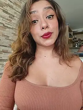 foxxy lover online show from July 22, 2026, 6:32 pm