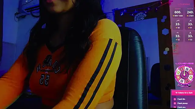 Snapshot of blackberrystarsunshine chatting on July 13, 2026, 11:29 pm blackberrystarsunshine online show from July 13, 2026, 11:29 pm
