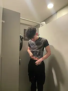 yoursexyjose online show from July 5, 2026, 3:52 pm