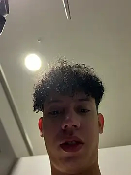 yoursexyjose online show from July 12, 2026, 5:59 pm