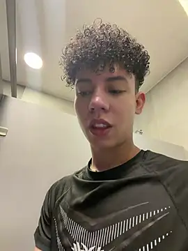 yoursexyjose online show from July 20, 2026, 6:43 pm