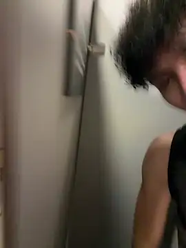 yoursexyjose online show from July 25, 2026, 7:11 pm
