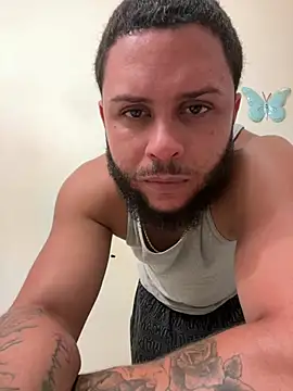 Tu PaPi Favorito online show from July 10, 2026, 3:44 am