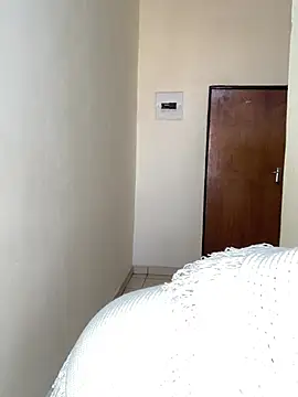MeekyCurvyAss online show from May 25, 2026, 12:44 pm