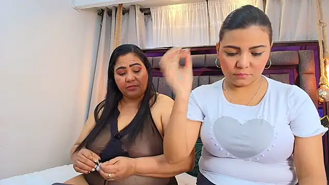 Karina Mendoza online show from June 28, 2026, 12:11 pm