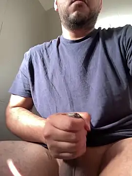 latinocalientehot online show from June 6, 2026, 4:23 pm