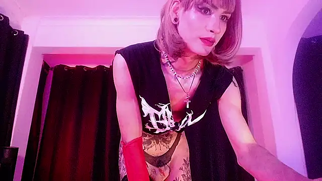 PervertedMissCloe online show from July 25, 2026, 4:10 am