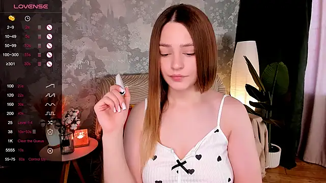 cherrykississ online show from July 2, 2026, 2:33 am