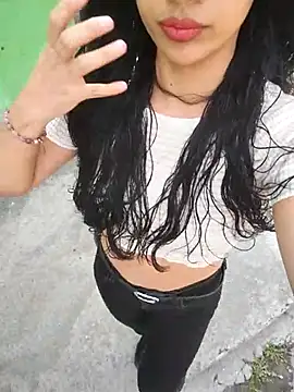 cynliu online show from July 19, 2026, 8:01 pm