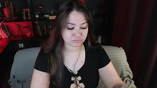 vanessaparadiza online show from July 22, 2026, 1:25 pm