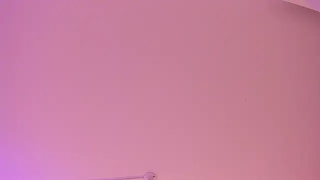 Snapshot of Yalezka_ chatting on July 3, 2026, 4:08 am Yalezka online show from July 3, 2026, 4:08 am