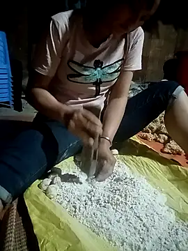 Momo-biki online show from June 27, 2026, 11:48 am