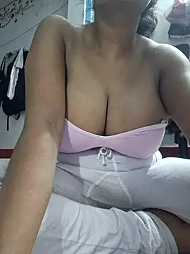mistii07 online show from July 28, 2026, 8:32 am