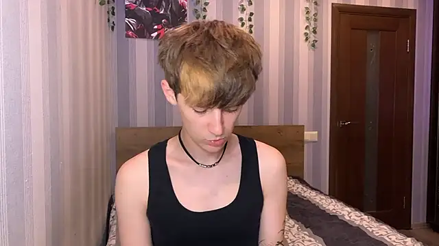 Sweet Dude online show from July 7, 2026, 8:13 pm