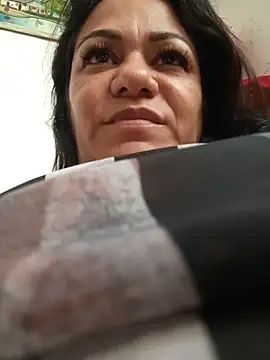 Dafne 77 online show from June 16, 2026, 9:06 pm