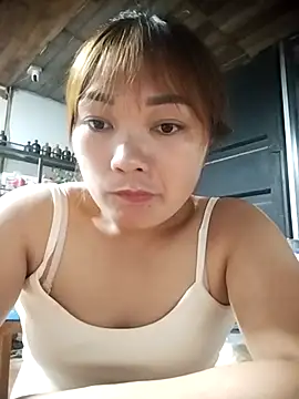 cute-hiphop online show from July 19, 2026, 1:59 pm
