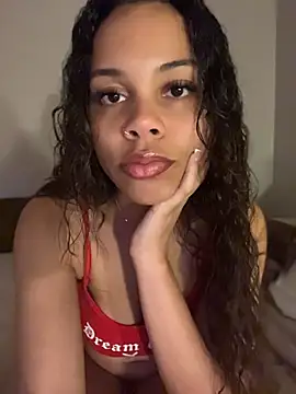 Petite Baddie online show from June 15, 2026, 4:47 am