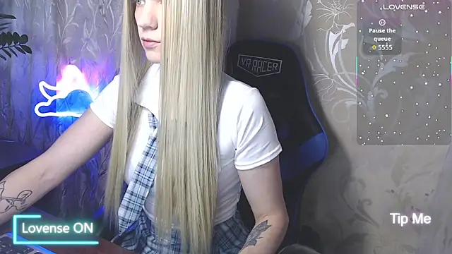Shiny Victoria online show from June 14, 2026, 8:16 am