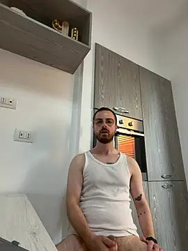 ItalianAlex online show from July 31, 2026, 1:21 pm