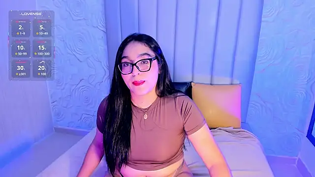 Lya dubois  online show from July 20, 2026, 9:28 pm
