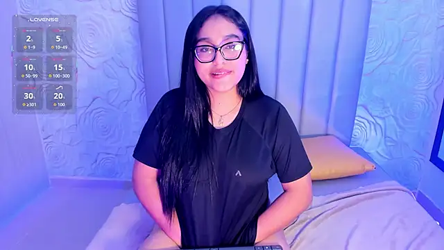 Lya dubois  online show from July 21, 2026, 9:33 am