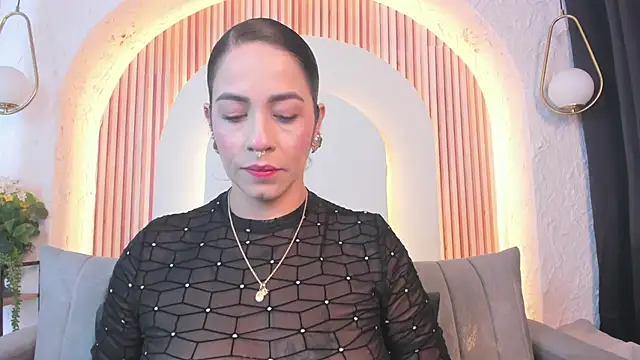 violet scott  online show from June 27, 2026, 10:53 am