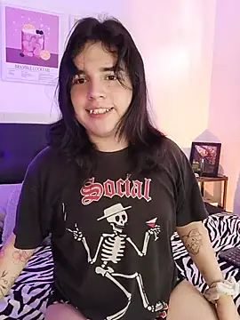 Daniellesins1 online show from July 12, 2026, 7:05 pm