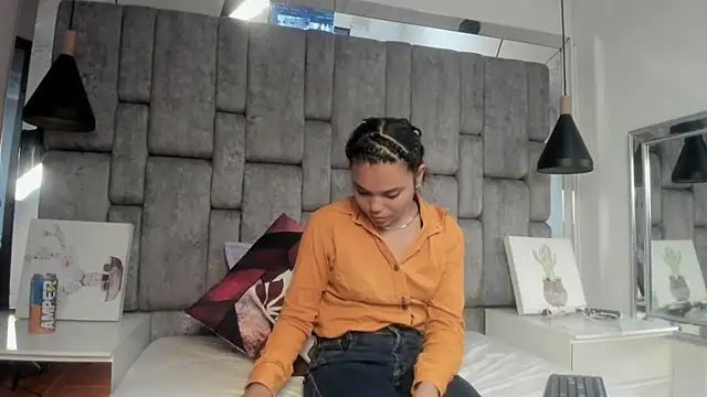 Maggyx online show from July 25, 2026, 1:41 pm
