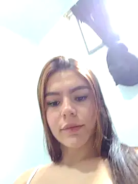 EmiNavarro online show from July 12, 2026, 8:11 pm