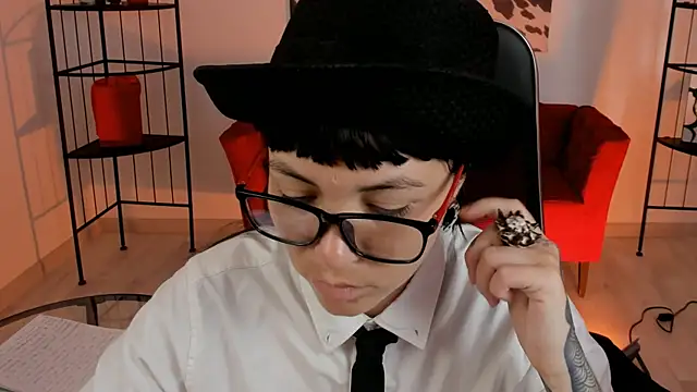 NeoGeisha online show from July 7, 2026, 6:47 am