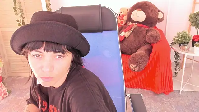 NeoGeisha online show from July 24, 2026, 3:37 am