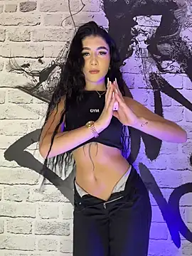 BadLilAngelXXX online show from June 26, 2026, 1:15 pm