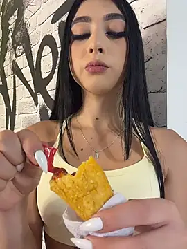 BadLilAngelXXX online show from July 23, 2026, 1:09 pm
