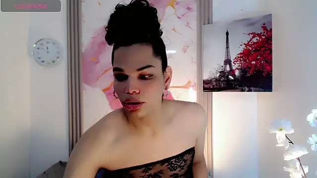 Zonce shimer online show from May 11, 2026, 7:33 pm