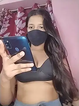 Naina-hott online show from July 29, 2026, 7:56 pm