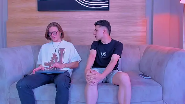 close friends online show from June 11, 2026, 2:48 pm