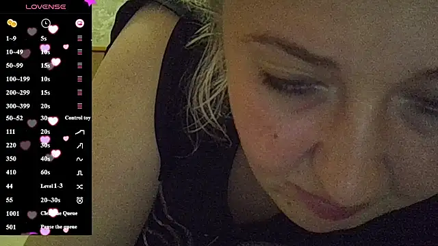CurvyWild Lady30 online show from July 10, 2026, 11:29 pm
