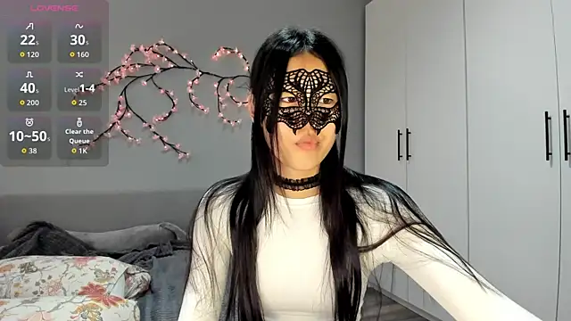 HelenBlazeTrt online show from July 26, 2026, 2:09 am